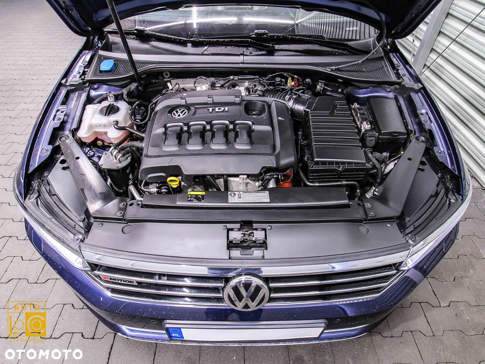 Volkswagen Passat - 14