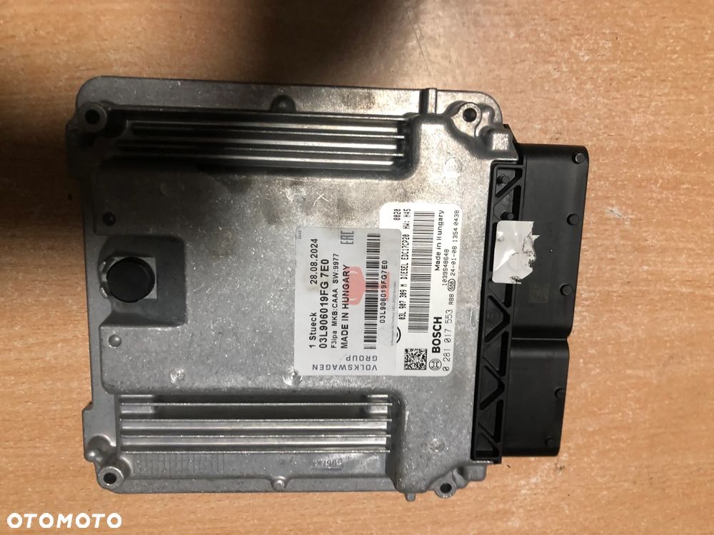 sterownik ECU VW T5 2.0 TDI 03L906019FG 0281017699 - 2