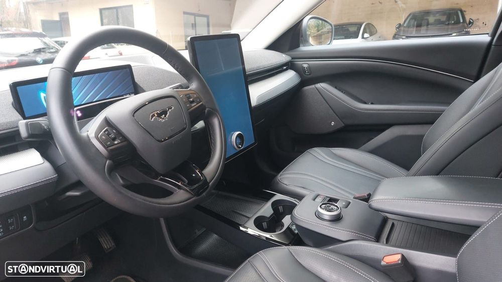 Ford Mustang Mach-E Standard - 5