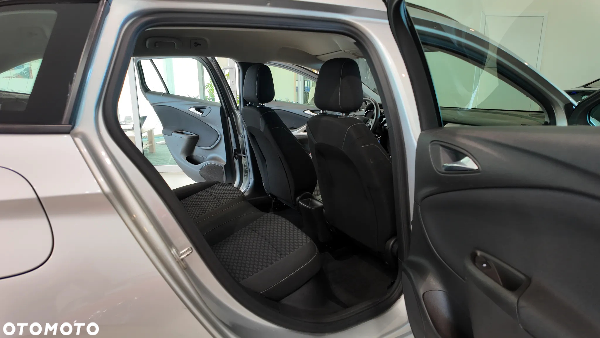 Opel Astra 1.6 CDTI Active - 33