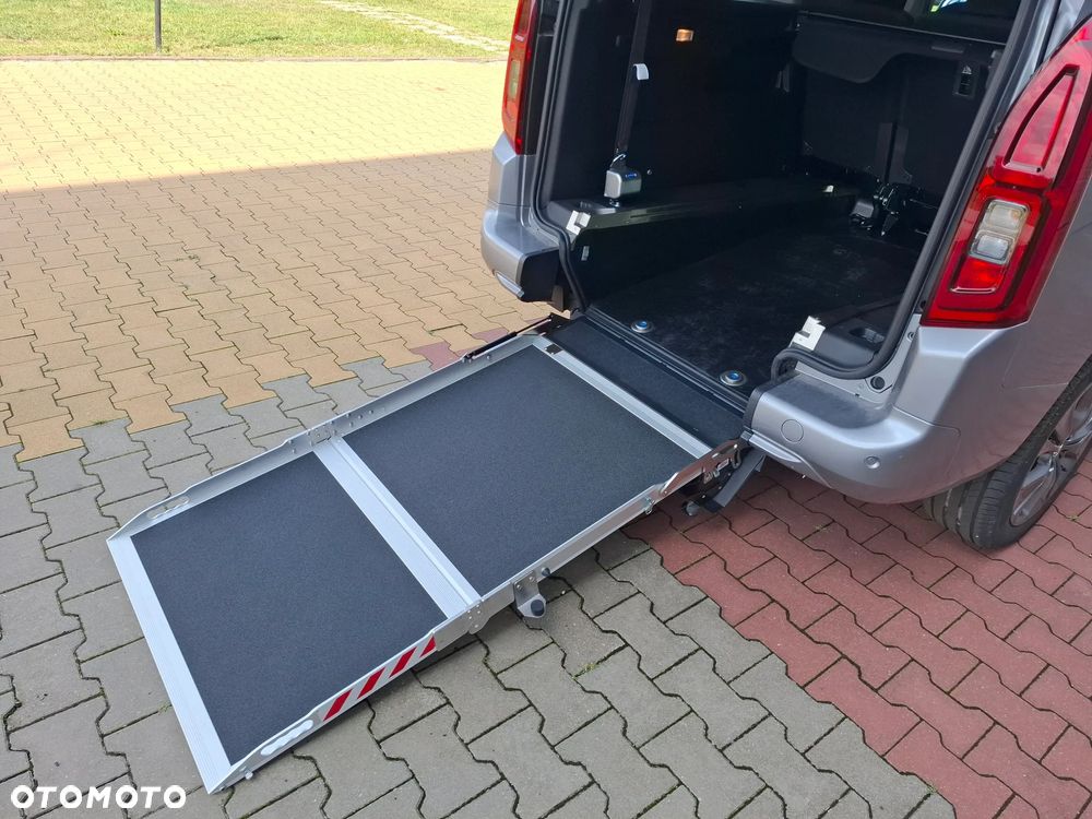 Toyota Proace City Verso Long 1.5 D-4D Family - 7