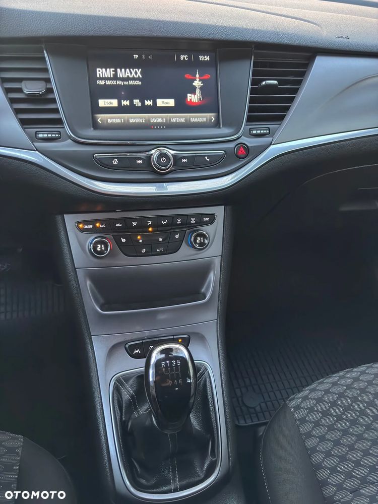 Opel Astra - 16