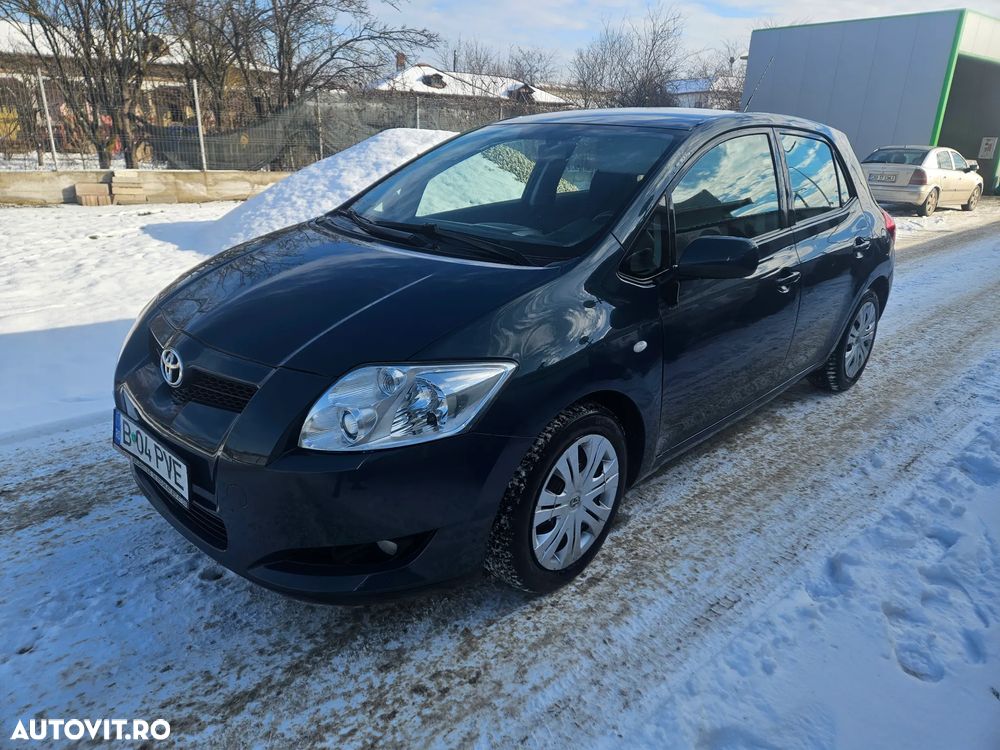 Toyota Auris 1.4 D-4D Luna - 2