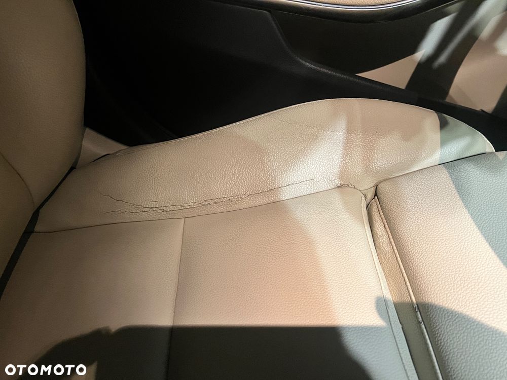 Mercedes-Benz GLA 250 4-Matic - 12