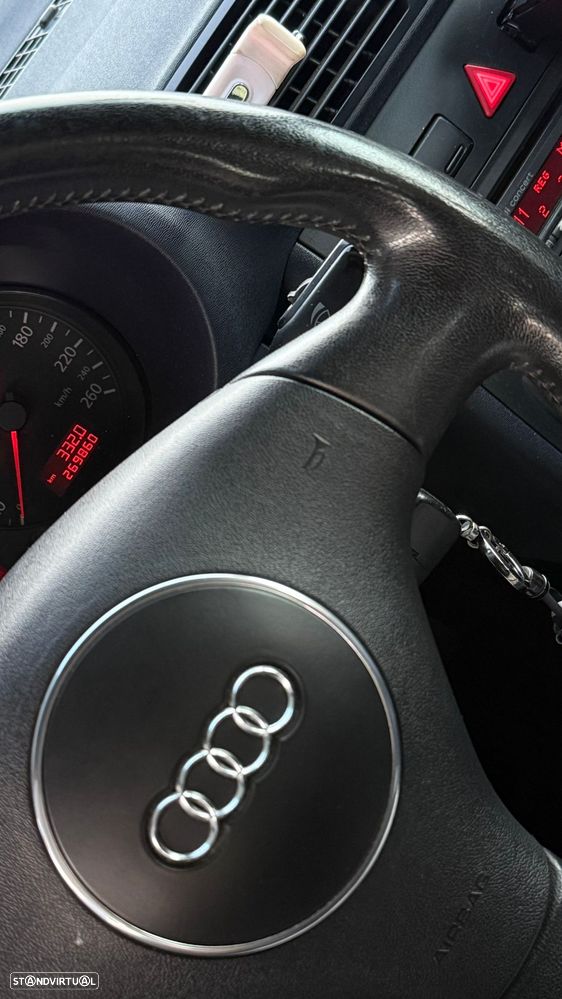Audi A3 1.6 Sport - 2
