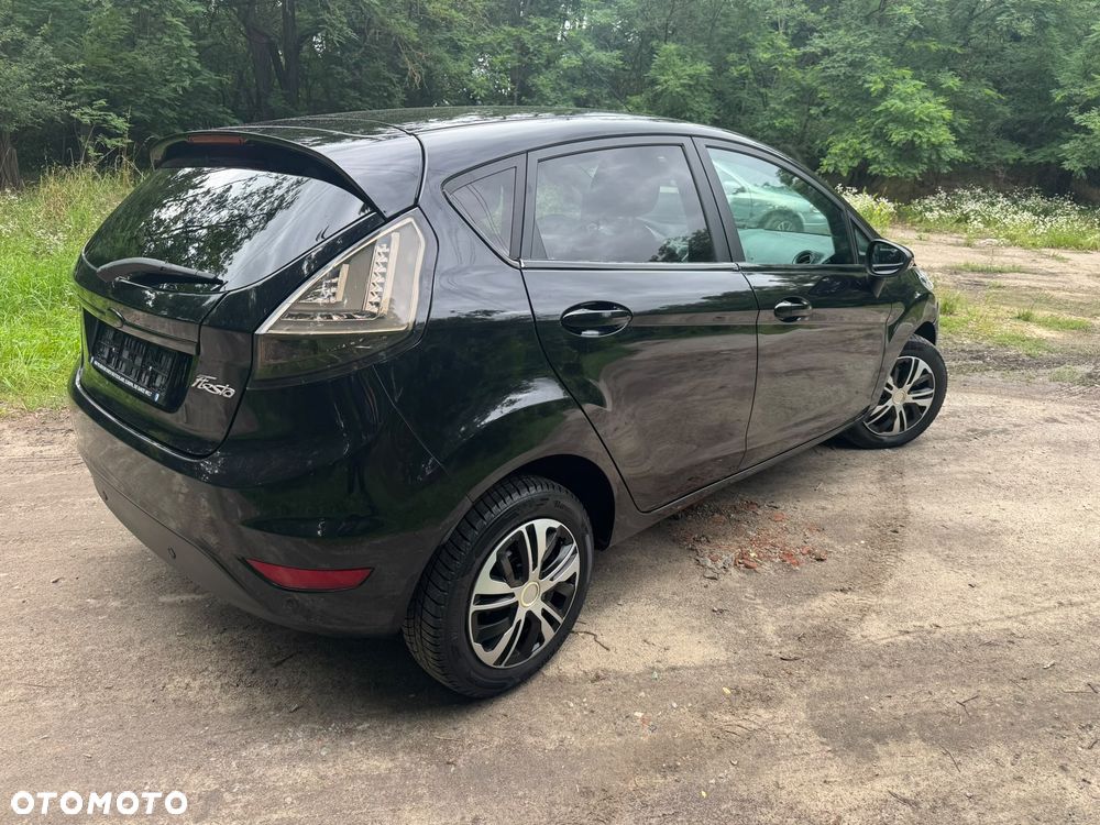 Ford Fiesta 1.25 Champions Edition - 4