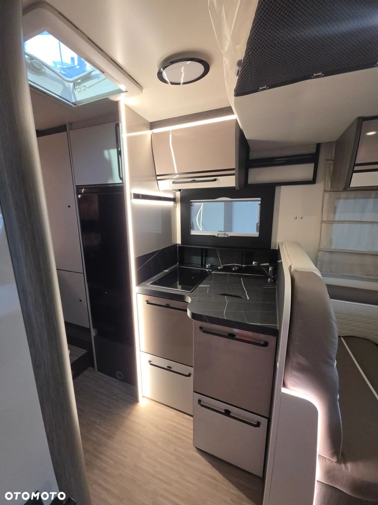 McLOUIS MC4 860 - MODEL 2026 -AUTOMAT ZIMOWY  5 osobowy, 6.99m  PoŁintegra 2x łóżko Elektryczne - 23