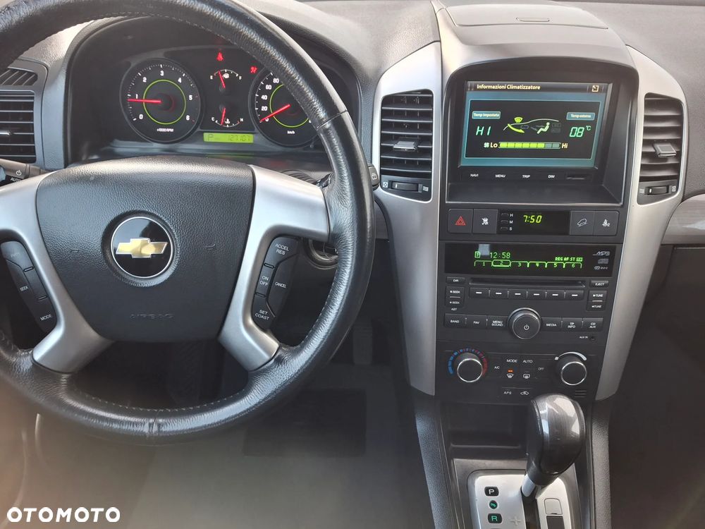 Chevrolet Captiva 2.0 4WD 7 Sitzer Automatik LT - 28