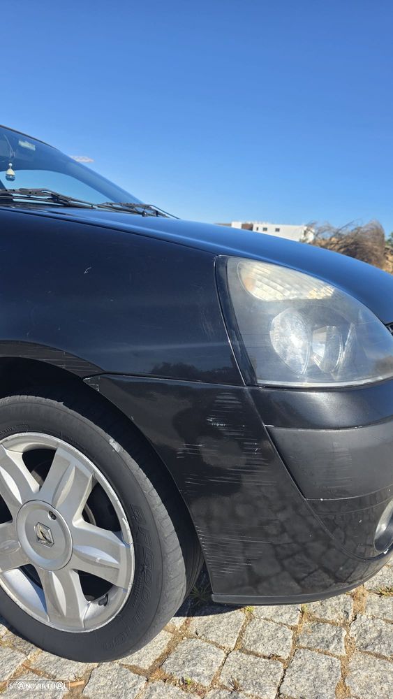 Renault Clio 1.2 16V SE Extreme - 8