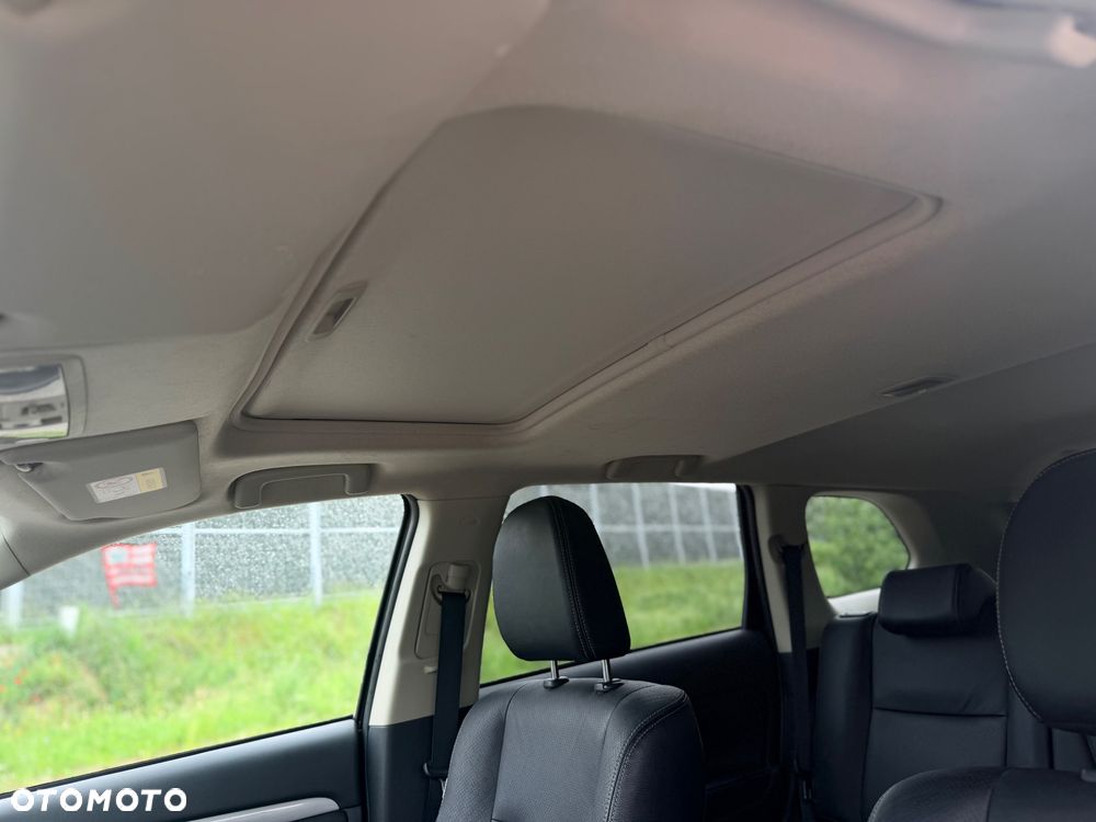 Mitsubishi Outlander - 23