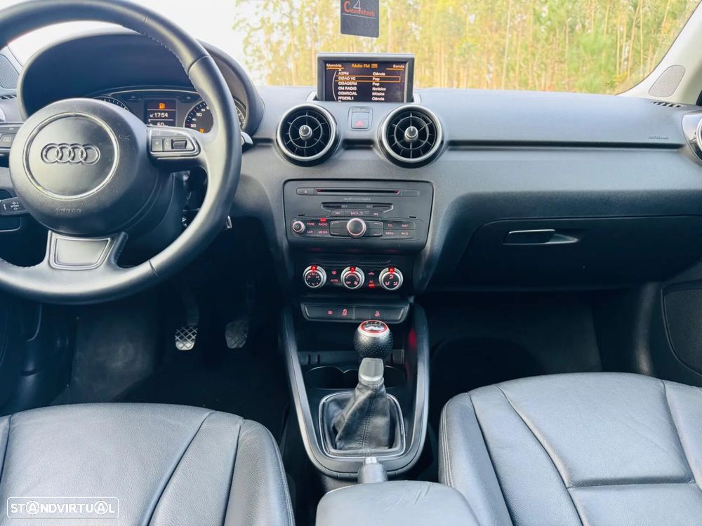 Audi A1 1.6 TDI S-line - 34