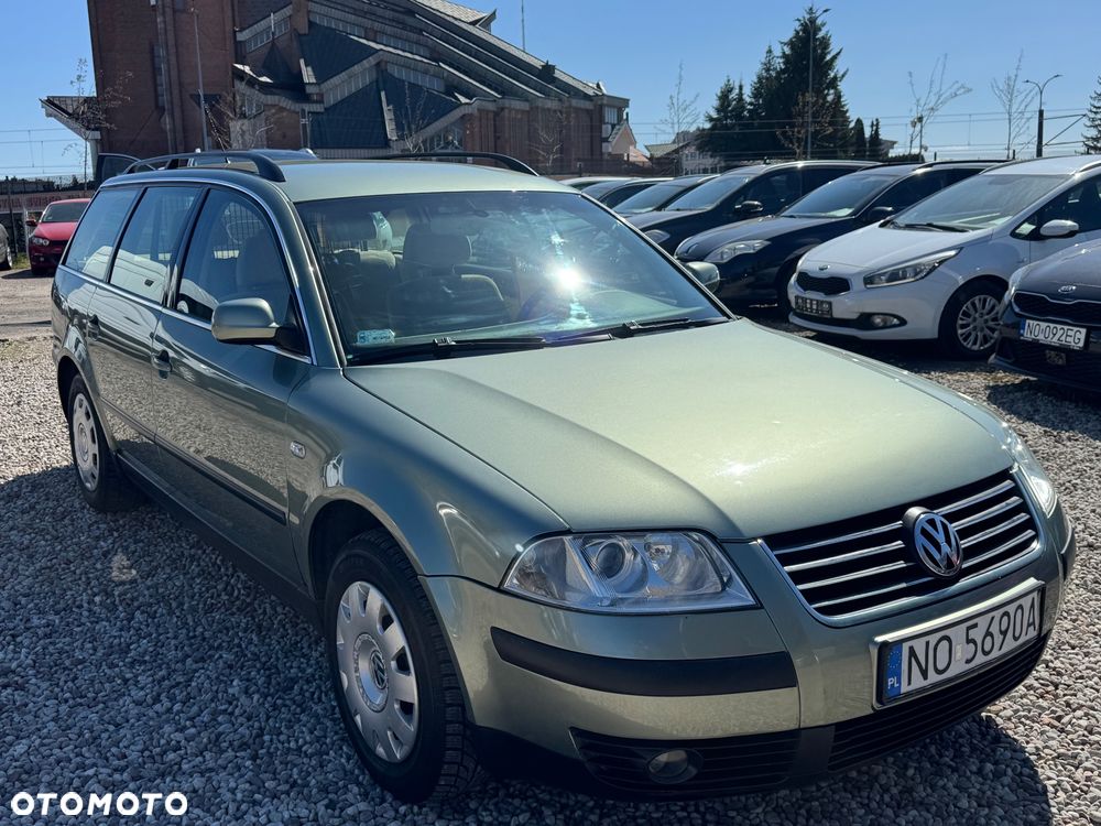 Volkswagen Passat 1.9 TDI Highline - 2