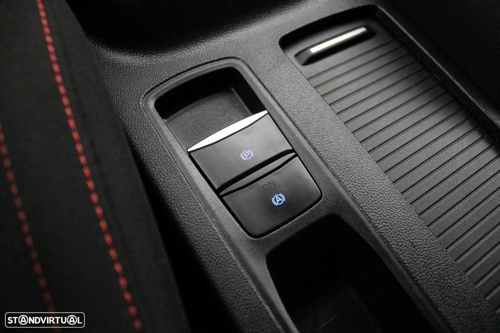 Ford Focus 1.0 EcoBoost MHEV ST-Line - 21