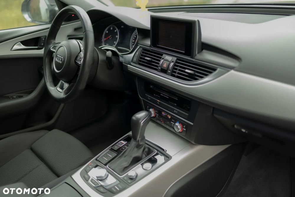 Audi A6 Avant 2.0 TDI Ultra S tronic - 16