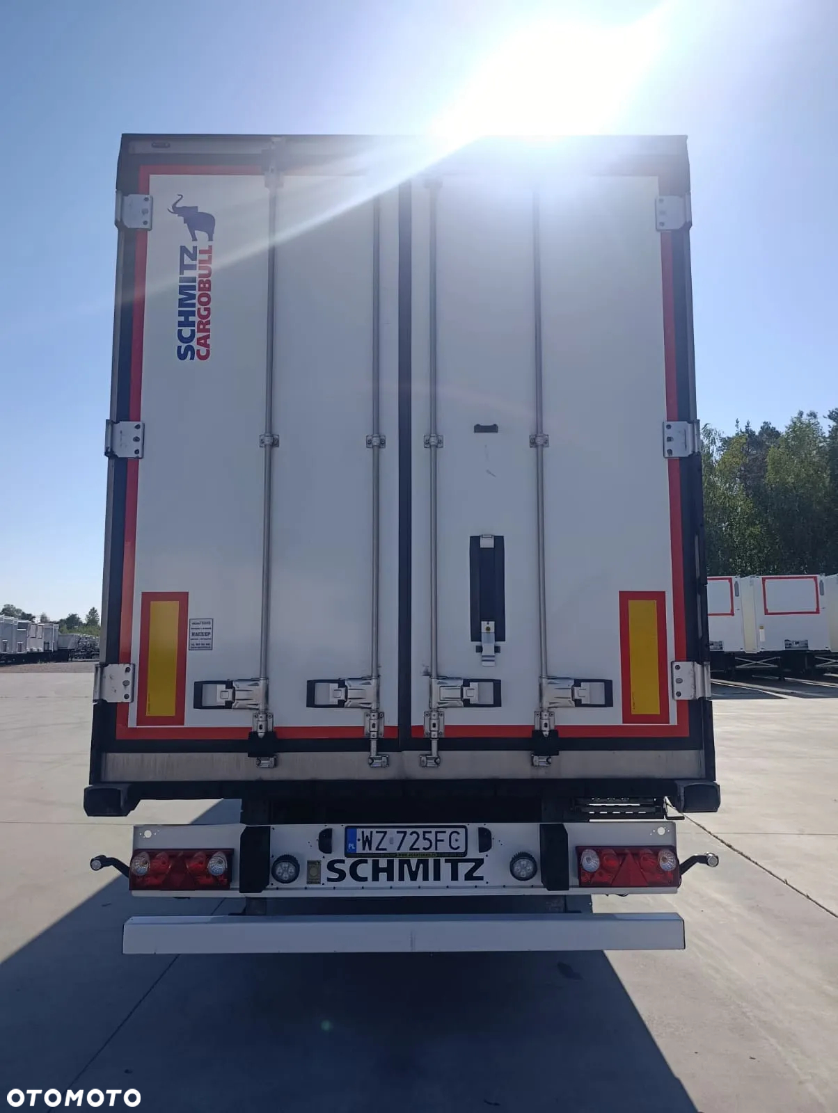 Schmitz Cargobull 2 Temperatury – Multi podwójny załadunek 2022 rok z Carrier Vector HE 19MT, KWIATÓWKA, szerokość 2,49 - 6