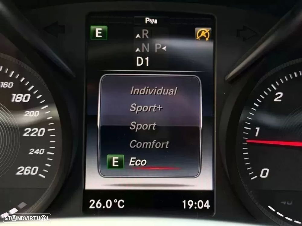 Mercedes-Benz C 250 (BlueTEC) d 4Matic Station 7G-TRONIC AMG Line — fotografia 13