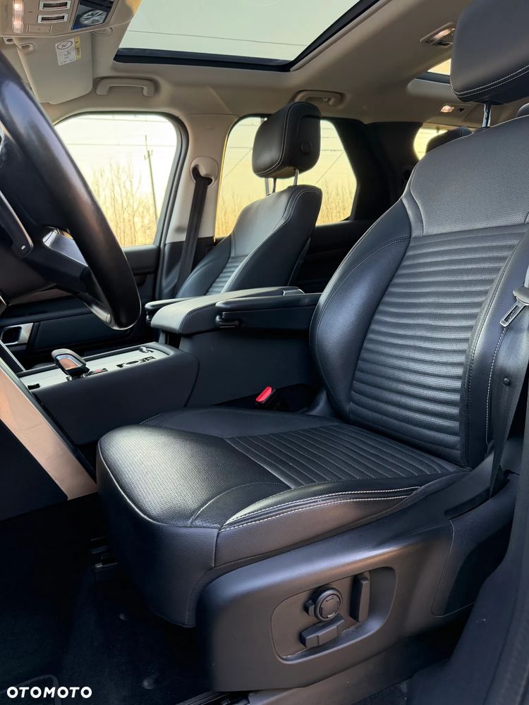 Land Rover Discovery 3.0 D250 mHEV R-Dynamic SE - 13