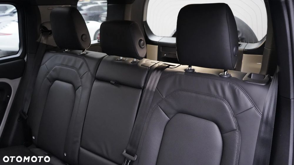 Land Rover Defender 3.0 D350 mHEV X-Dynamic HSE - 26