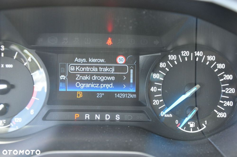 Ford S-Max - 16