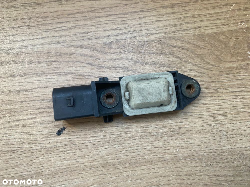 CZUJNIK UDERZENIOWY UDERZENIA PRZÓD MERCEDES W219 0028201326 302449 - 2