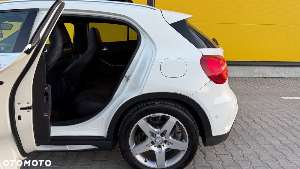 Mercedes-Benz GLA 250 4-Matic - 18