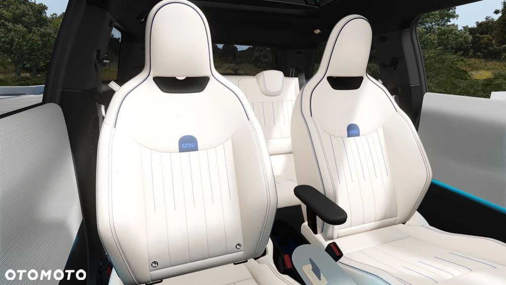 MINI Cooper SE Favoured Trim - 12