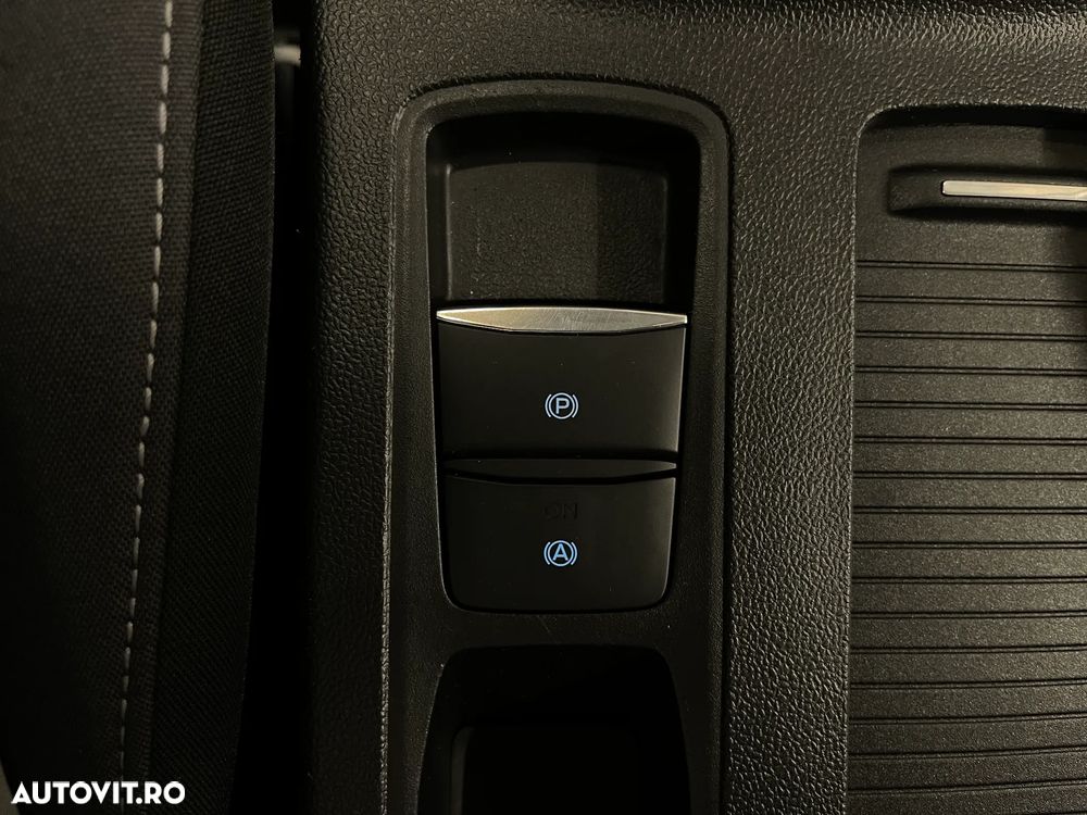 Ford Focus 1.0 EcoBoost Trend Edition - 24
