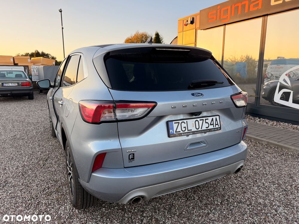 Ford Kuga - 18