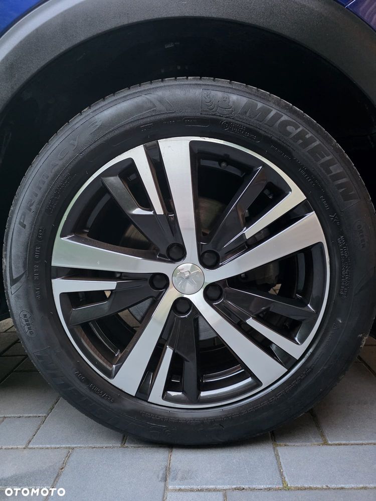 Peugeot 3008 1.2 PureTech Allure S&S - 34