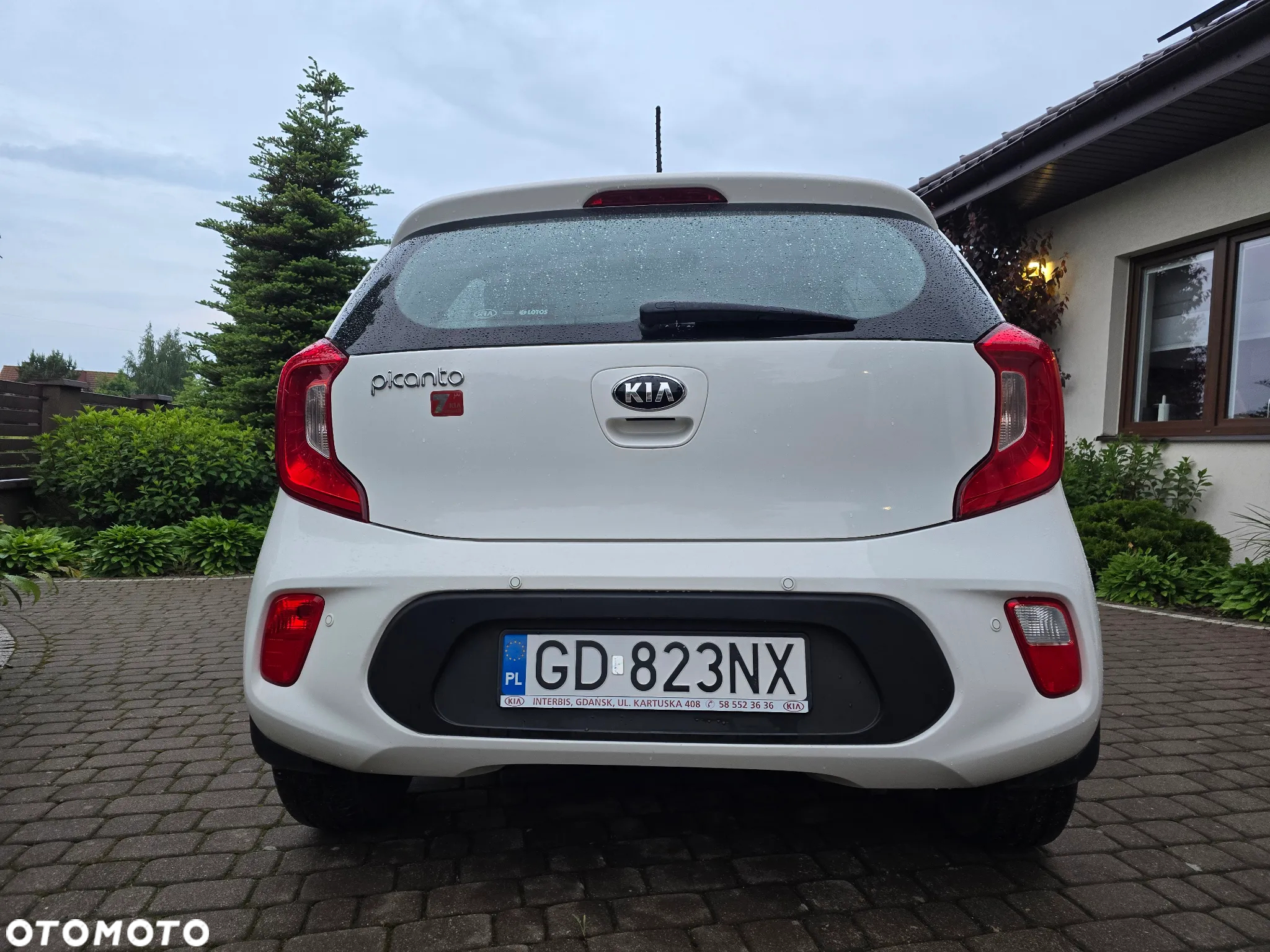 Kia Picanto 1.0 L - 4