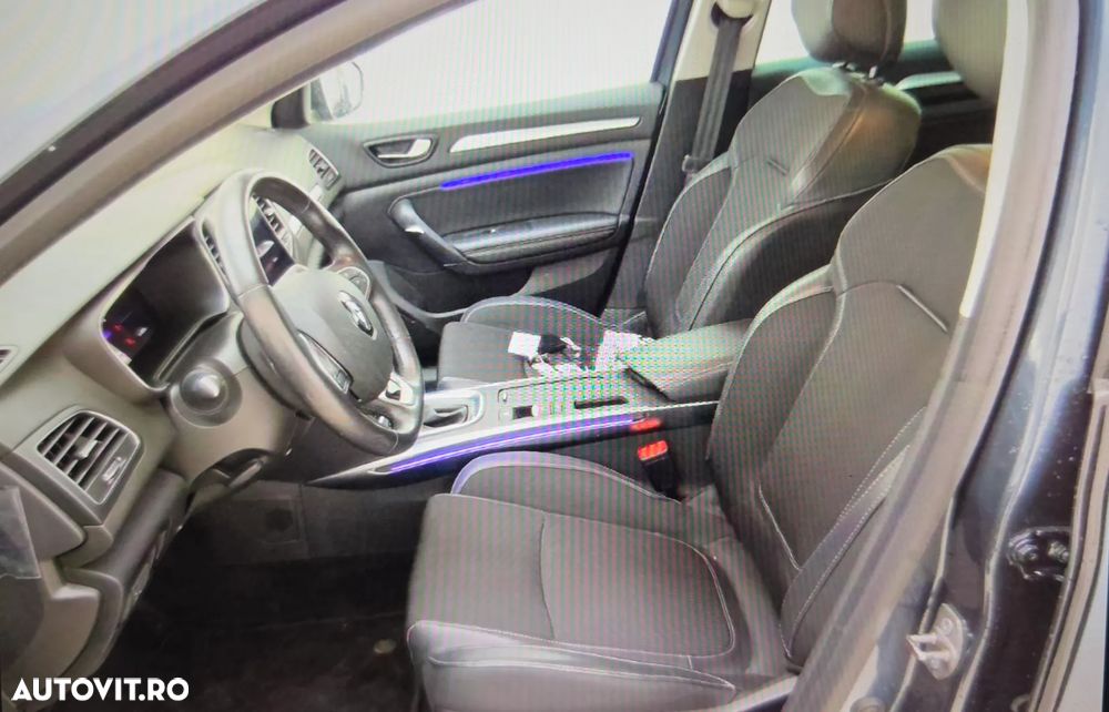 Renault Megane TCe 140 GPF EDC INTENS - 7