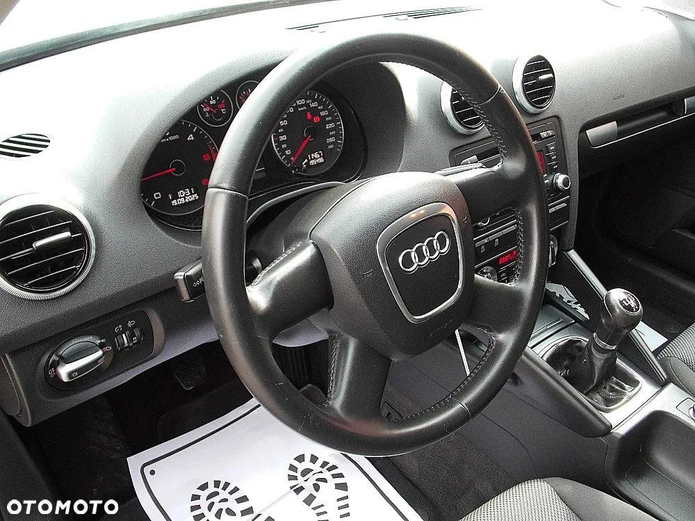 Audi A3 Sportback 1.6 TDI Ambiente - 10