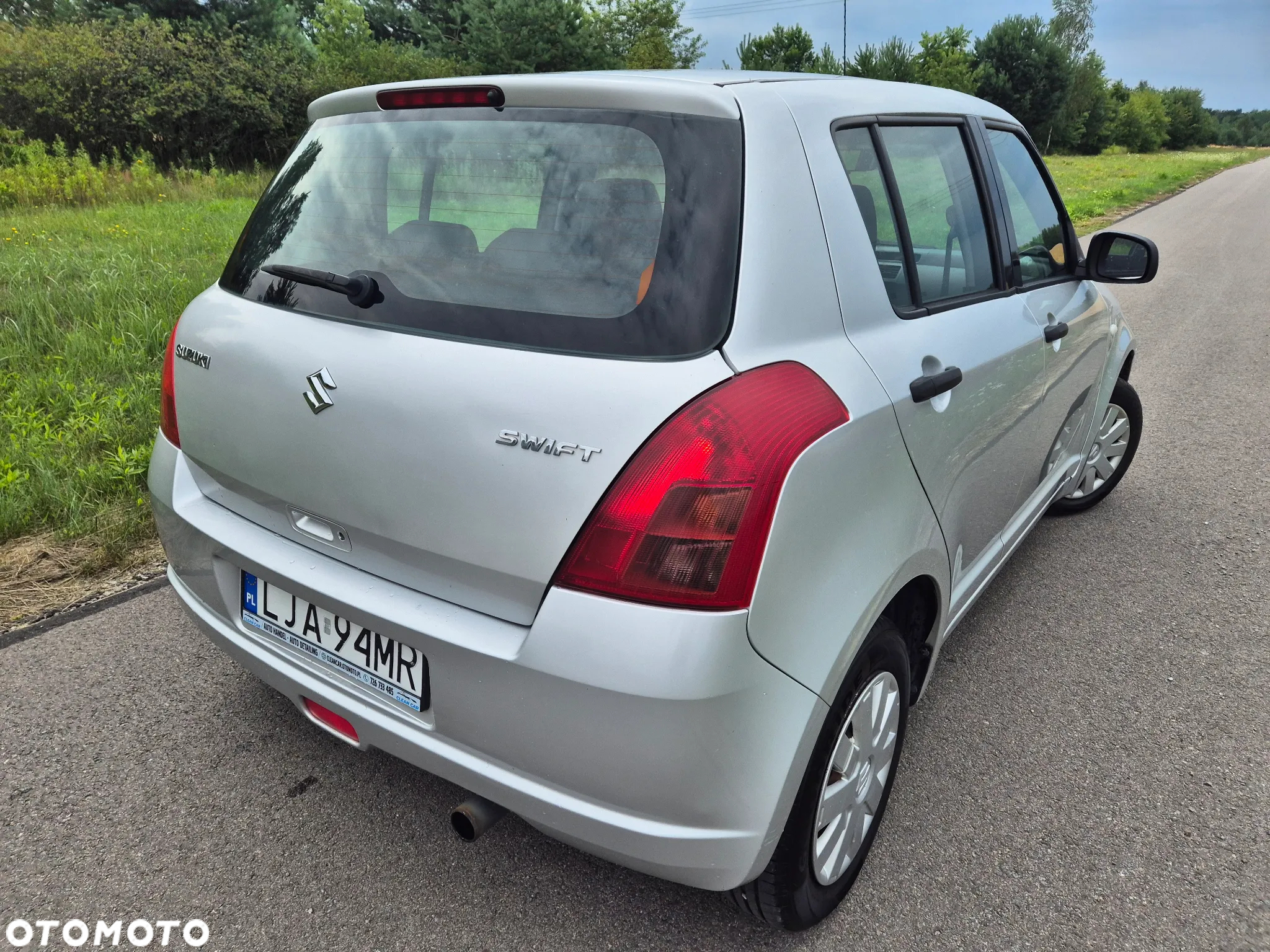 Suzuki Swift - 2