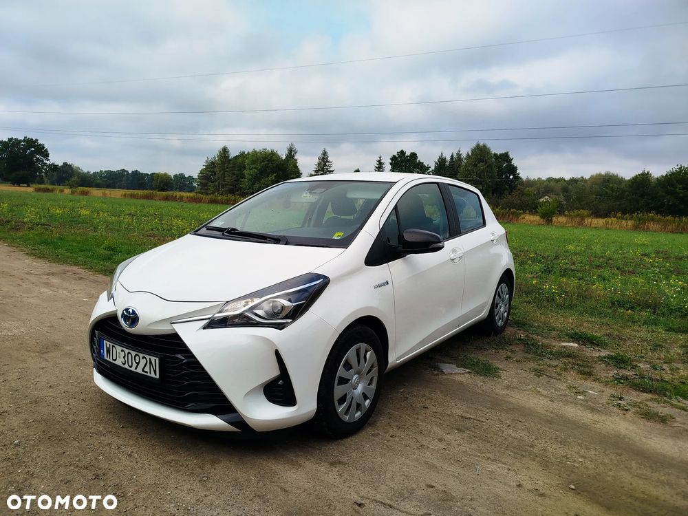 Toyota Yaris Hybrid 100 Active - 2