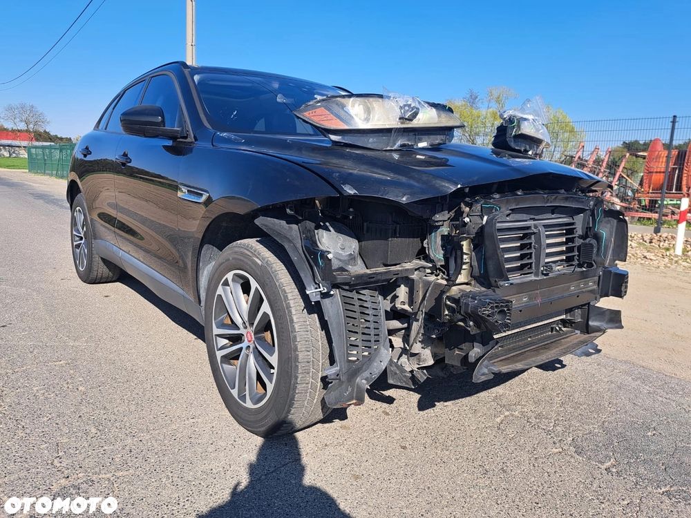 Jaguar F-Pace - 9