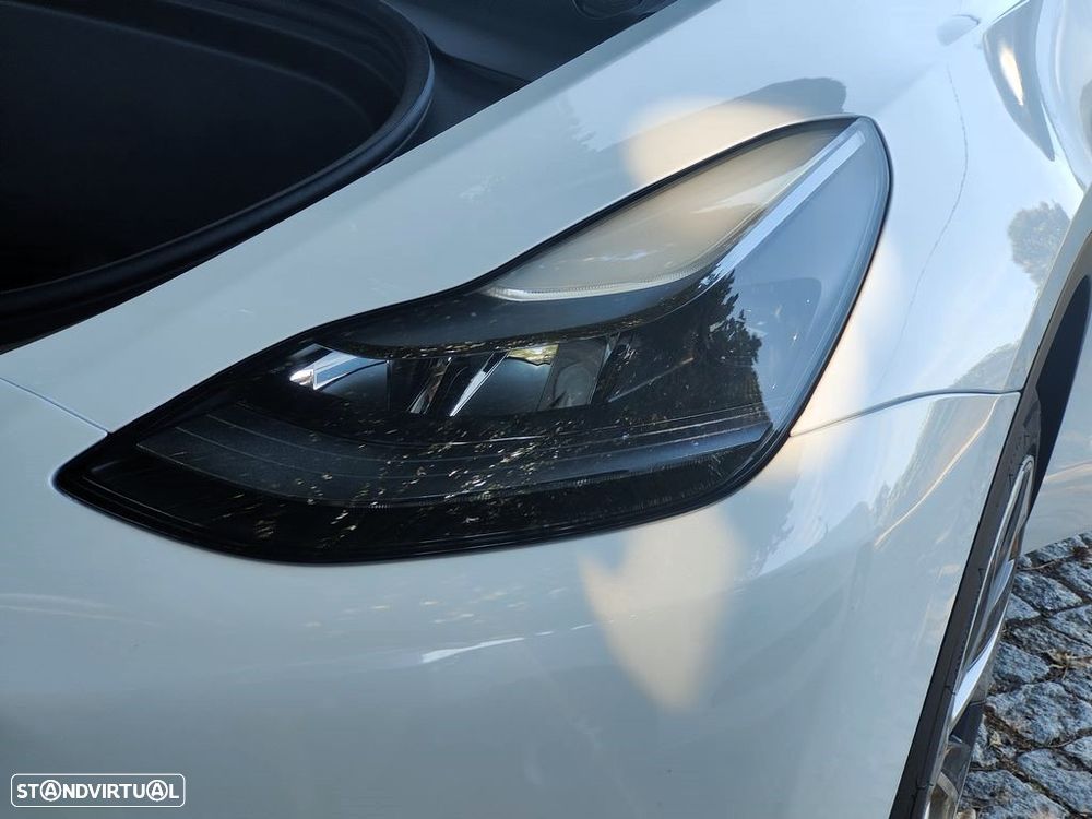 Tesla Model Y Standard - 23