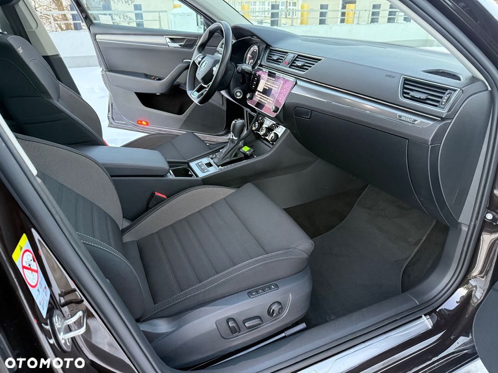 Skoda Superb 2.0 TDI SCR 4x4 Scout DSG - 32