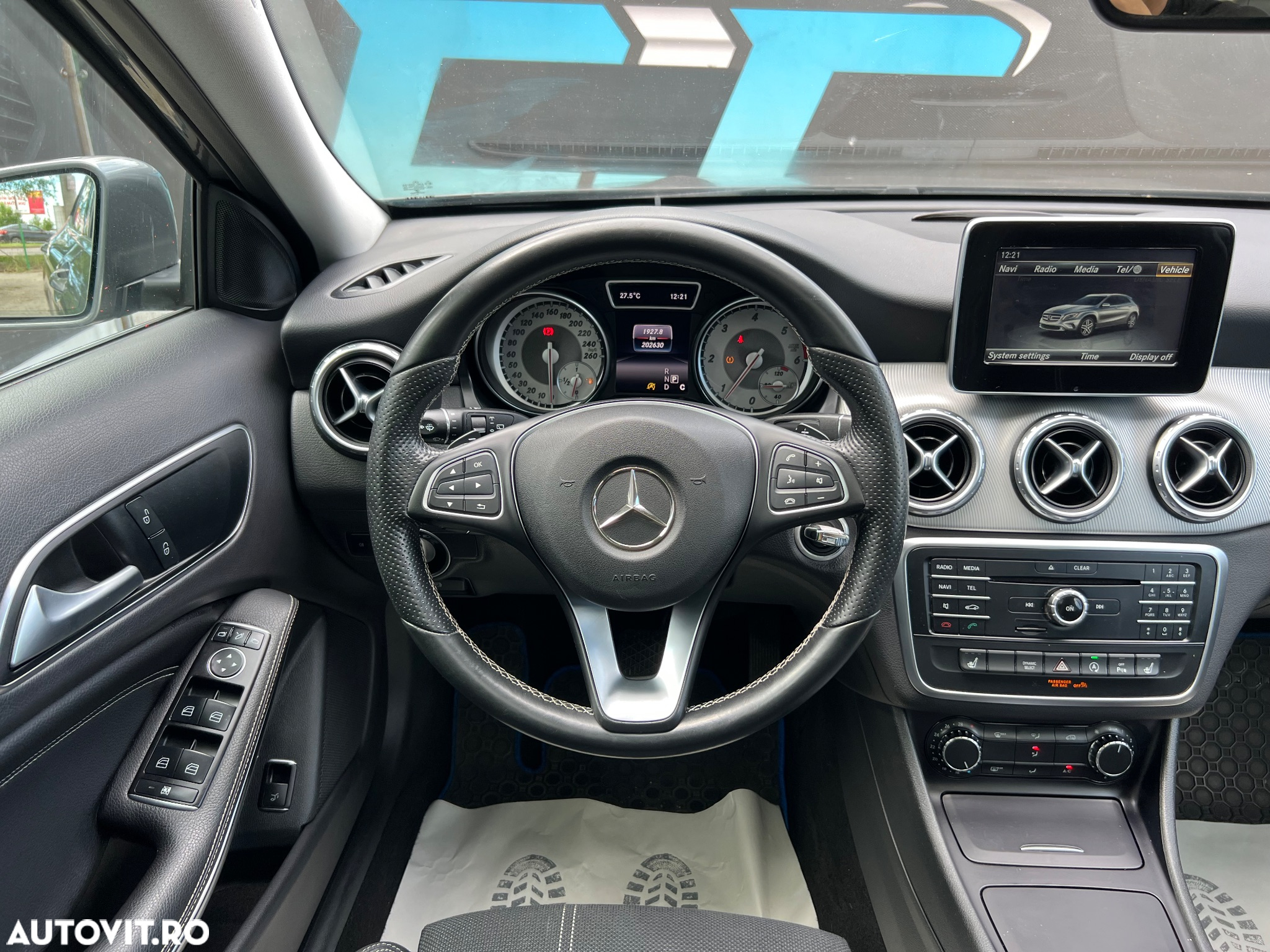Mercedes-Benz GLA 220 d 7G-DCT Urban - 9