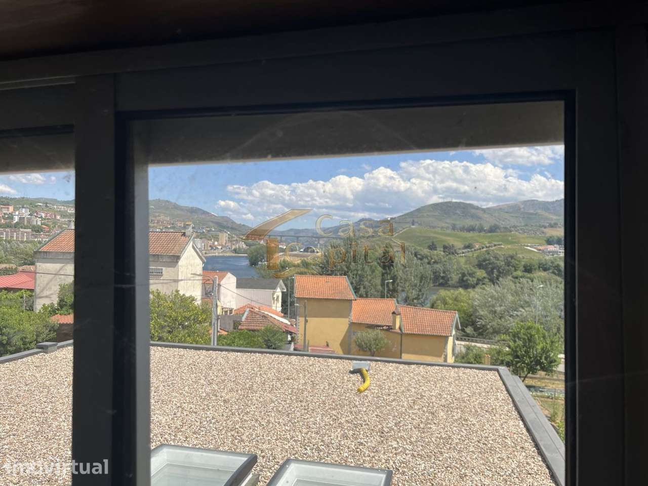 Prédios Urbanos no Bairro do Salgueiral - Régua - Grande imagem: 4/14