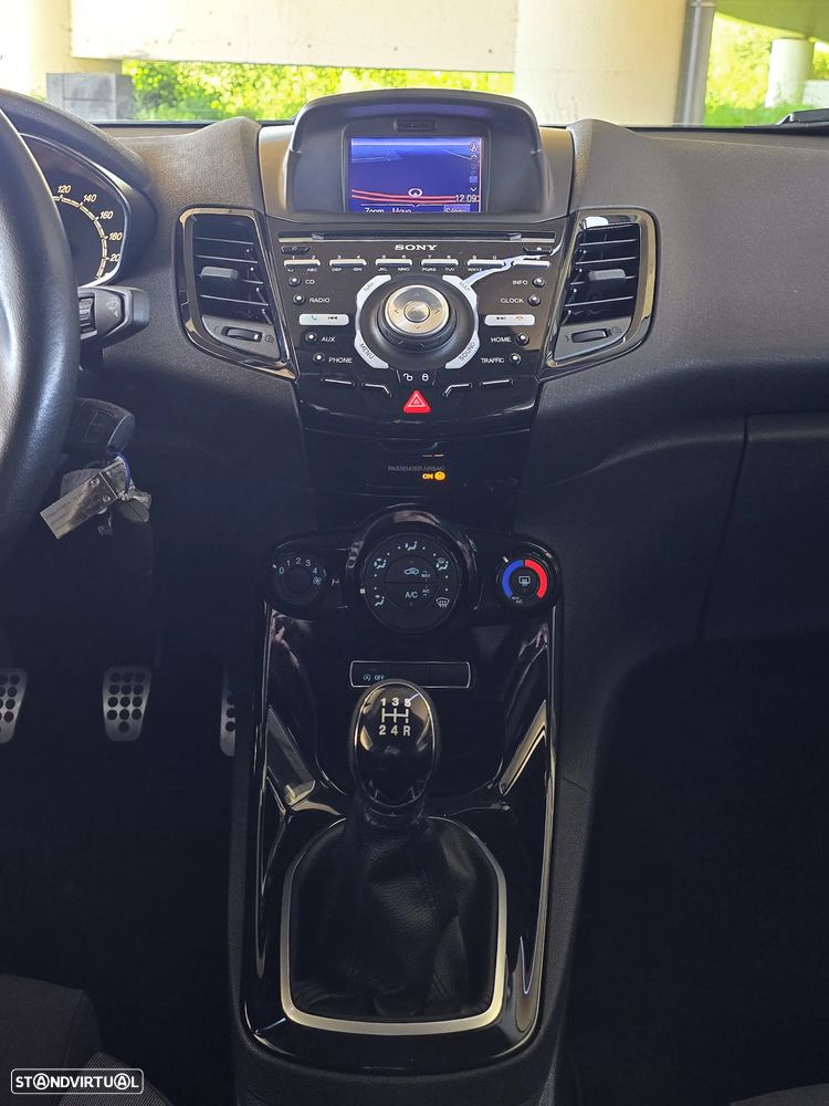 Ford Fiesta 1.0 T EcoBoost Sport - 16