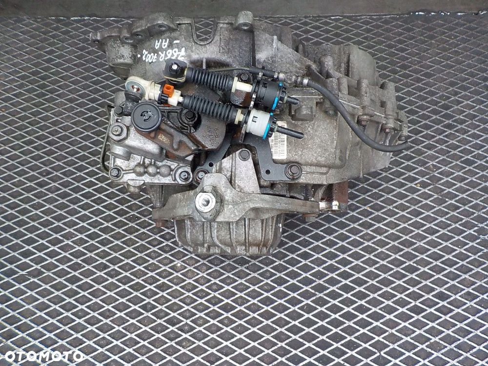 VOLVO S40 V50 2.5 D5 SKRZYNIA BIEGÓW 766R-7002-AA - 2