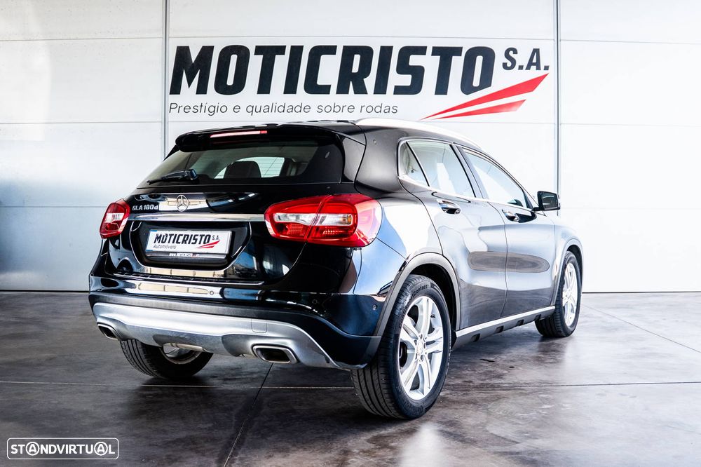 Mercedes-Benz GLA 180 d - 8
