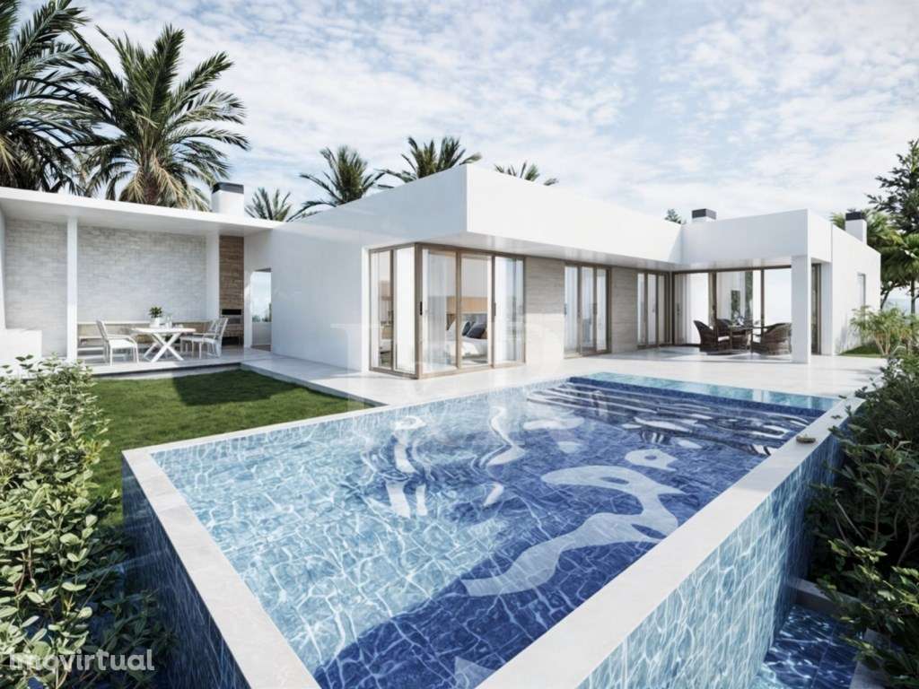 Moradia T3 com jardim e piscina perto das praias de Sesimbra - Grande imagem: 2/19