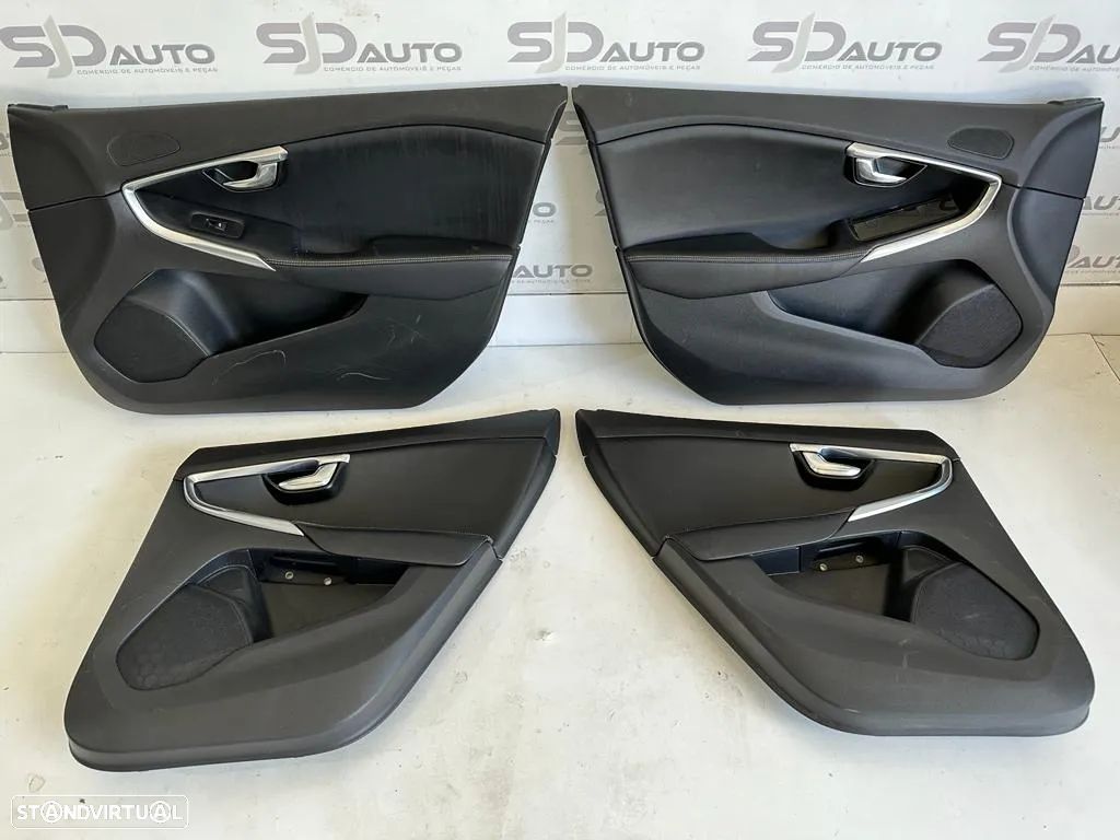 Farda / Quartela - Volvo V40 (R-Design) - 1