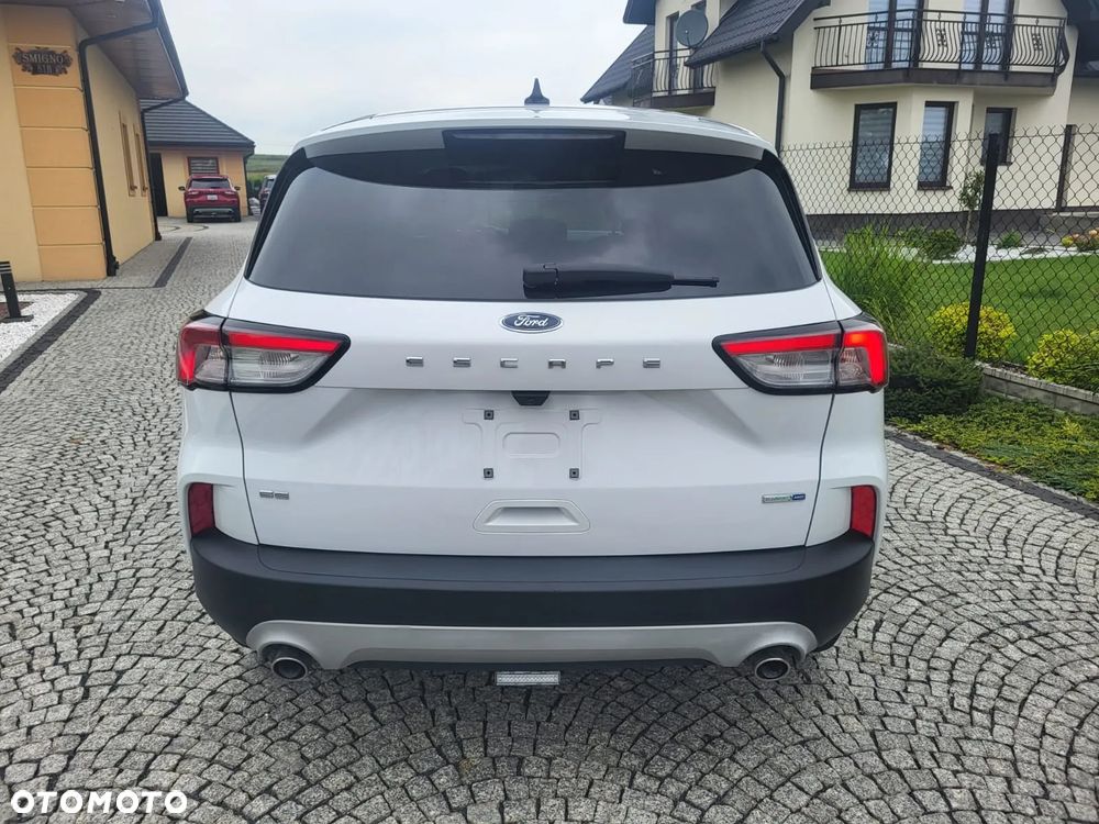Ford Kuga - 8