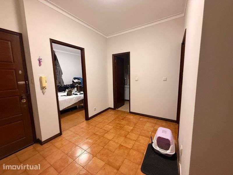 Apartamento T-2 (centro de Braga) - totalmente equipado e mobilado - Grande imagem: 2/10