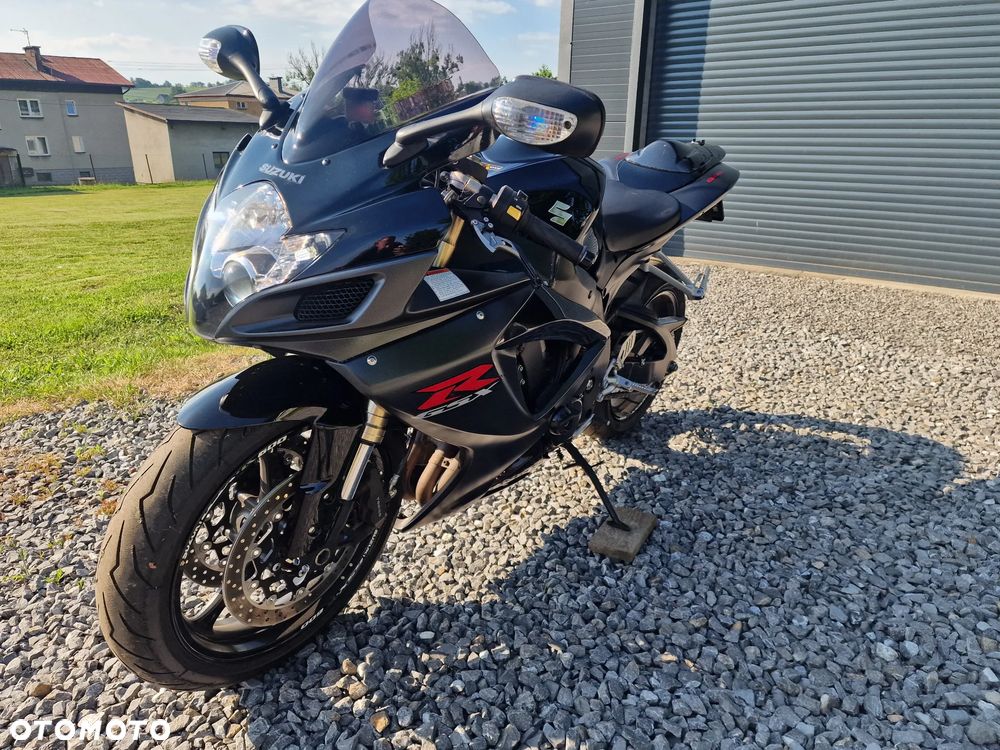 Suzuki GSX-R - 4