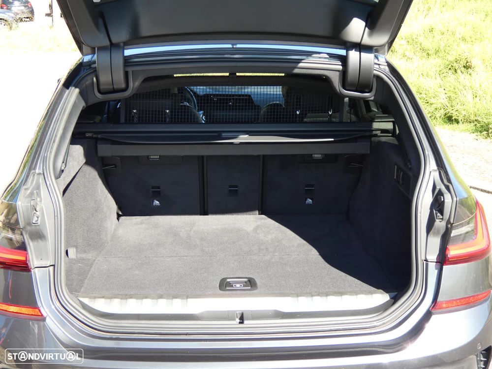 BMW 330 e Pack M Auto - 20