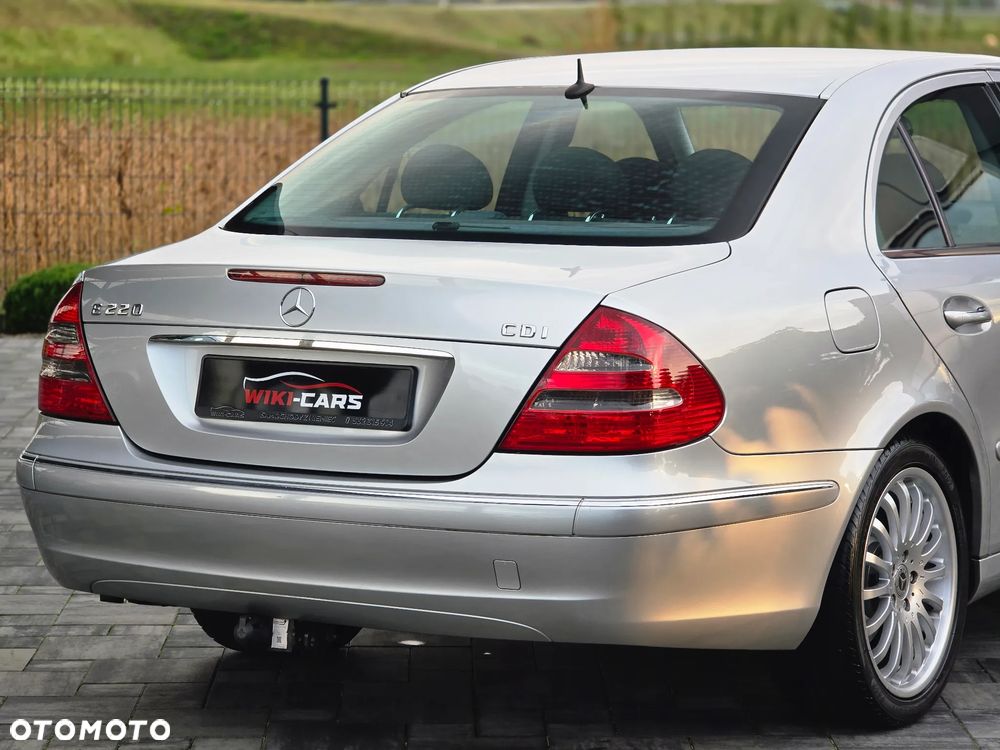 Mercedes-Benz Klasa E 220 CDI Automatik Elegance - 22