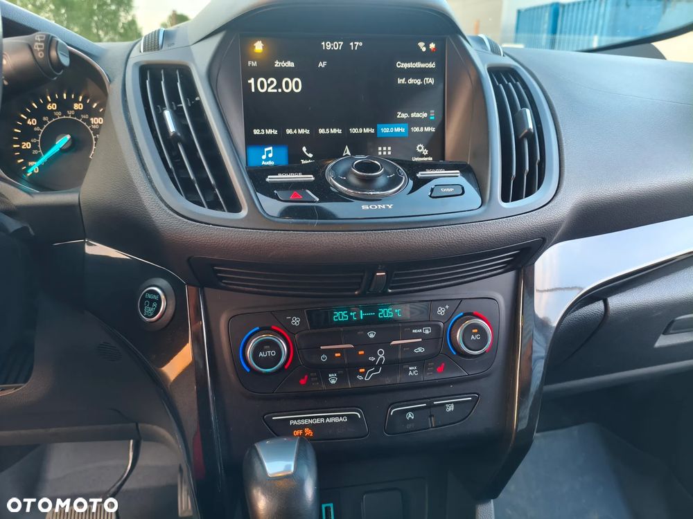 Ford Escape 2.0 EcoBoost AWD Titanium - 9